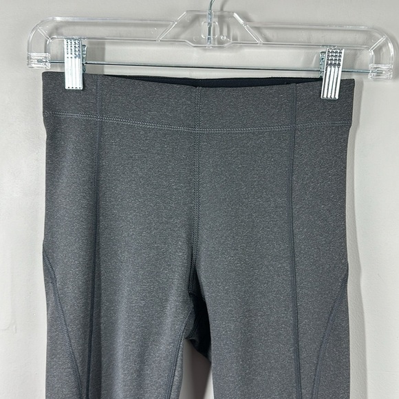 NWT Ivy Park Sculpted Crop Mid Rise Capri Leggings Size XS - Picture 3 of 16